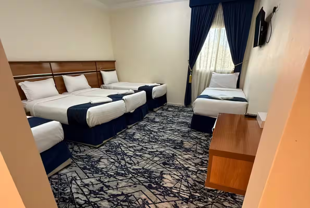 Economy class hotel room near Haram booked through Junaid Umrah Services