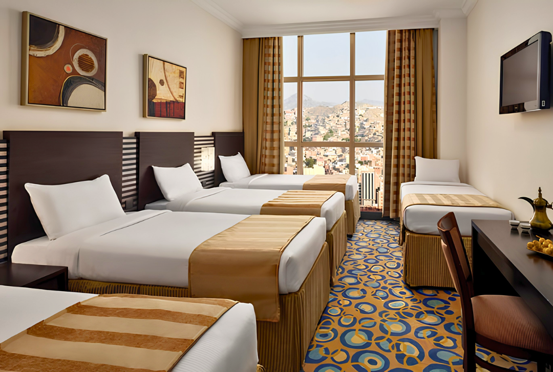 Luxury VIP Umrah hotel room in Makkah with premium bedding